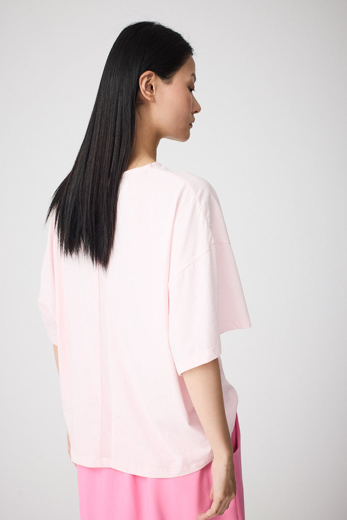Camiseta de corte holgado confeccionada en jersey de algodón de mujer. Tantä. Color Verde