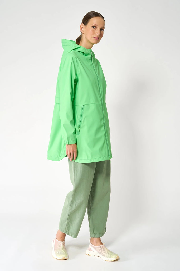  Chaqueta impermeable Brouillard de Mujer Tantä. Color verde menta. 