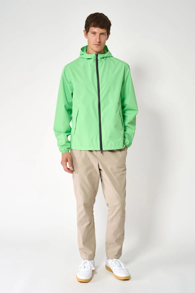  Chaqueta Tantä de HOMBRE Liutis es impermeable. Verde 