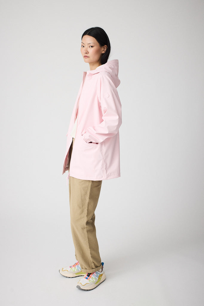 Chaqueta Impermeable Niebla de mujer Tantä. Color rosa.