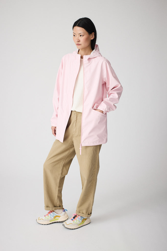 Chaqueta Impermeable Niebla de mujer Tantä. Color rosa.