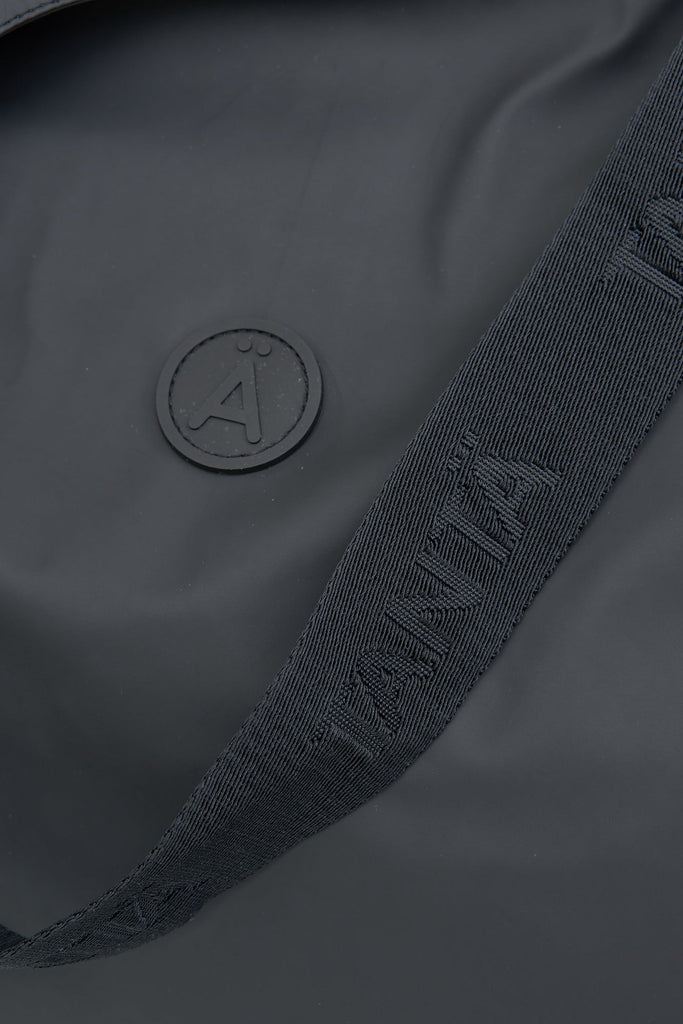 Saganak Black - Tantä Rainwear Apparel & Accessories > Clothing