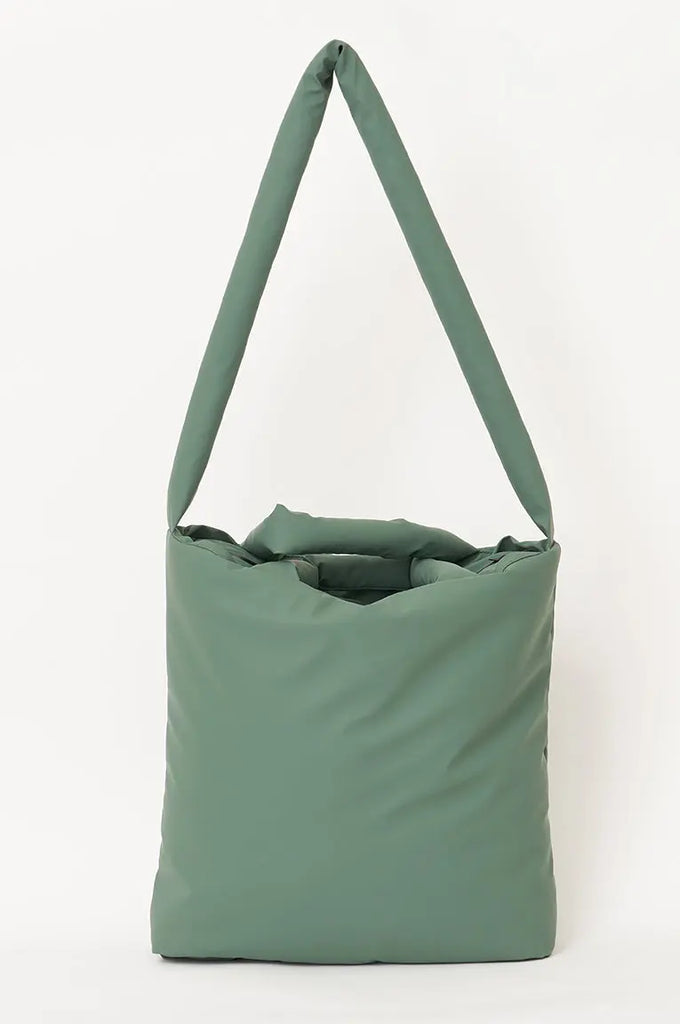 Bolso impermeable de mujer mediano en poliuretano color Verde bosque. Tonitrua