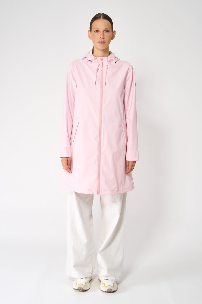 Chubasquero impermeable de mujer Nuovola de Tantä. Color rosa