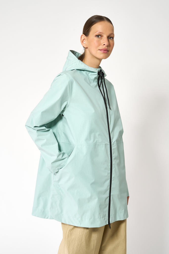 Chaqueta impermeable de Mujer Platzregen en algodón impermeable. Tantä. Color azul 