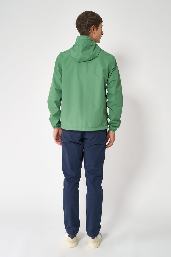  Chaqueta Tantä de HOMBRE Liutis es impermeable. Verde 