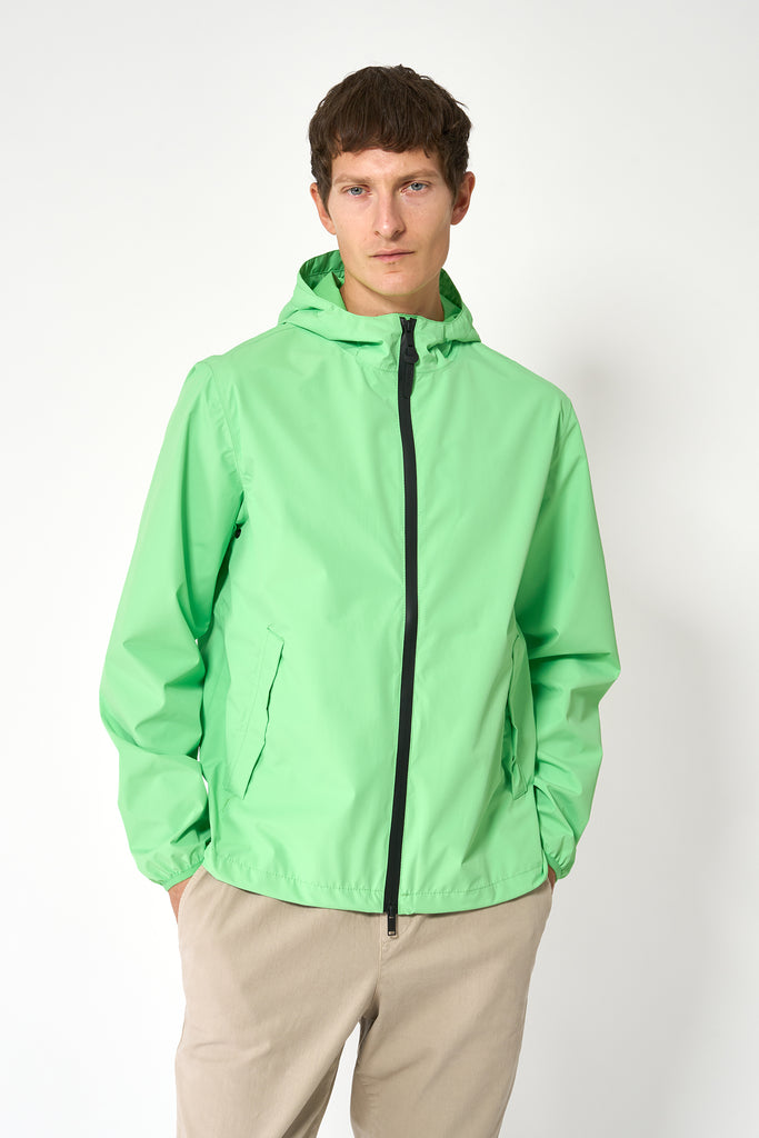  Chaqueta Tantä de HOMBRE Liutis es impermeable. Verde 