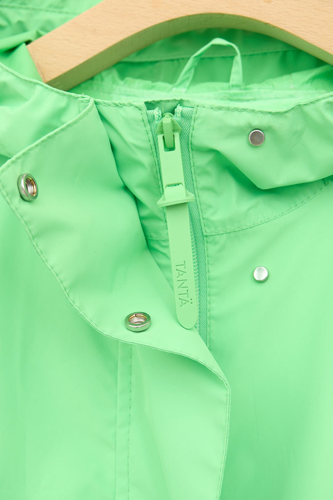 Chaqueta impermeable Lainoa de mujer Tantä  Color Verde Menta