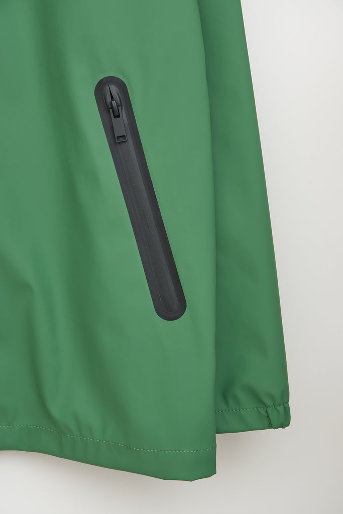 La chaqueta impermeable Ulap de Hombre Tantä. Verde