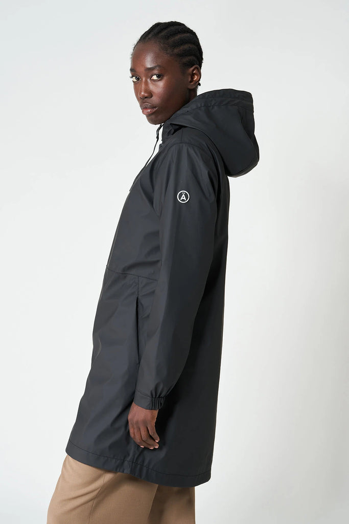 Vand Black Tantä Rainwear FW24